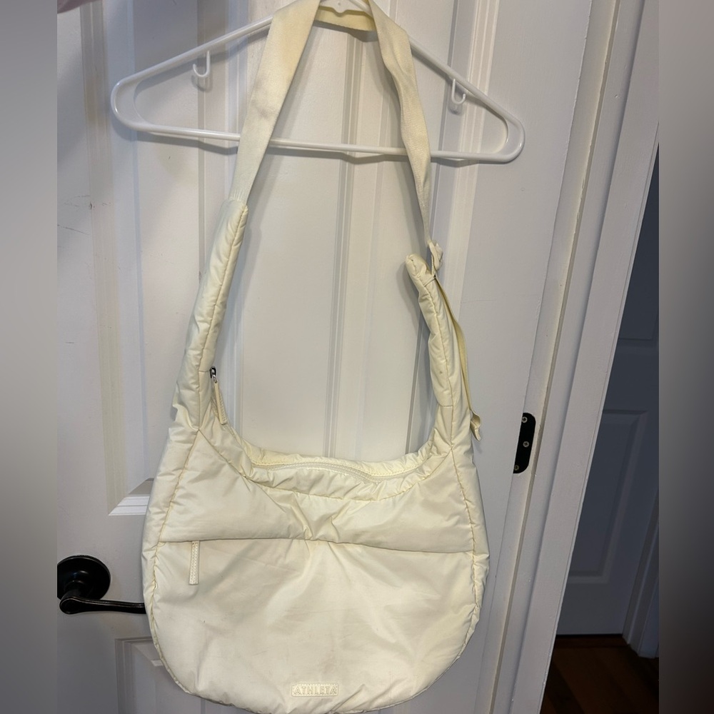 Athleta puffer tote